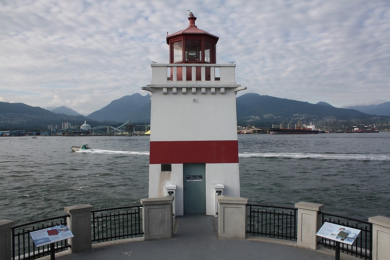 British Columbia / Vancouver / Brockton Point Lighthouse
Author of the photo: [url=http://www.flickr.com/photos/21953562@N07/]C. Hanchey[/url]
Keywords: Vancouver;Canada;British Columbia