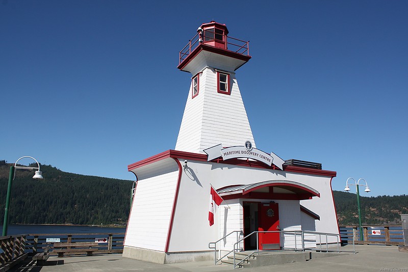 British Columbia / Port Alberni lighthouse
Author of the photo: [url=http://www.flickr.com/photos/21953562@N07/]C. Hanchey[/url]
Keywords: Canada;Port Alberni;British Columbia