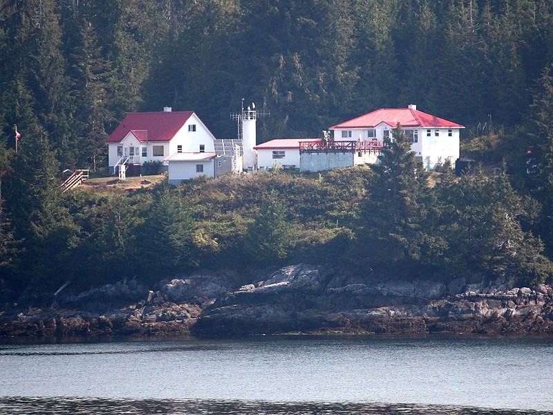 British Columbia / Addenbroke Island lighthouse
Author of the photo: [url=http://www.flickr.com/photos/21953562@N07/]C. Hanchey[/url]
Keywords: Fitz Hugh Sound;British Columbia;Canada