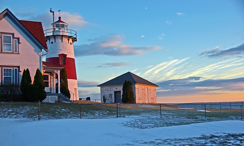 Connecticut / Stratford Point lighthouse
Author of the photo: [url=http://www.flickr.com/photos/papa_charliegeorge/]Charlie Kellogg[/url]
Keywords: Connecticut;United States;Atlantic ocean;Winter