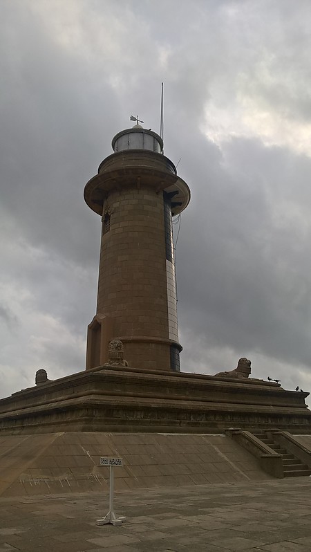 Colombo / Galbokka Point lighthouse
Photo by Lev Aispur
Keywords: Colombo;Sri Lanka;Indian ocean