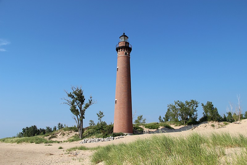 Michigan / Little Sable Point lighthouse
Author of the photo: [url=http://www.flickr.com/photos/21953562@N07/]C. Hanchey[/url]
Keywords: Michigan;Lake Michigan;United States