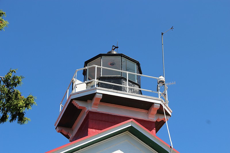 Michigan / Northport / Grand Traverse lighthouse  - lantern
Author of the photo: [url=http://www.flickr.com/photos/21953562@N07/]C. Hanchey[/url]
Keywords: Michigan;Lake Michigan;United States;Lantern