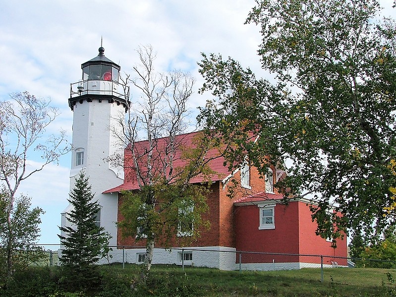Michigan / Eagle Harbor lighthouse
Author of the photo: [url=https://www.flickr.com/photos/larrymyhre/]Larry Myhre[/url]
Keywords: Michigan;Lake Superior;United States