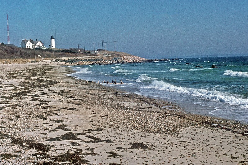 Massachusetts / Nobska lighthouse
Author of the photo: [url=http://www.flickr.com/photos/papa_charliegeorge/]Charlie Kellogg[/url]
Keywords: United States;Massachusetts;Atlantic ocean