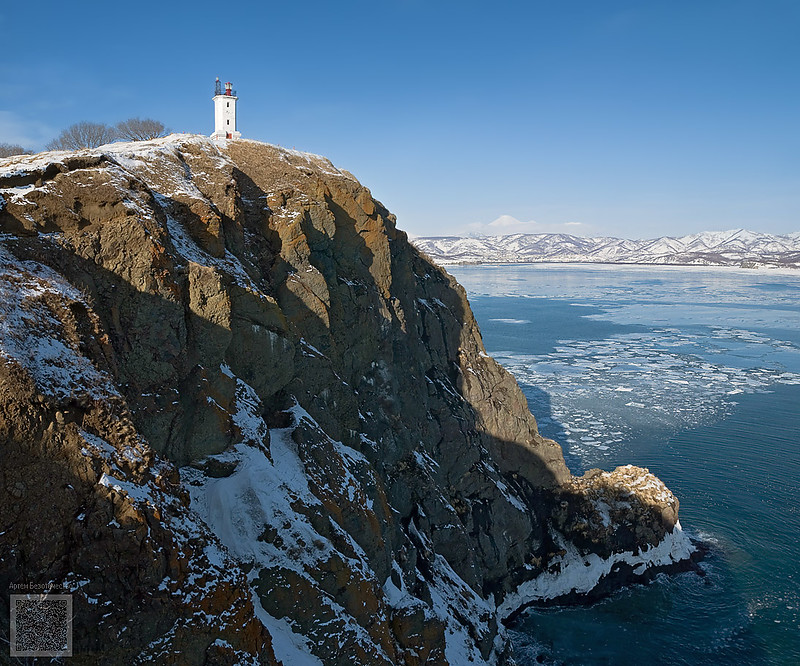 Kamchatka / Cape Stanitskiy lighthouse
Permission granted by [url=http://www.photokamchatka.ru/about/author.php?PAGEN_2=7&USER_ID=1]Artem Bezotechestvo[/url]
Keywords: Avachinskiy Bay;Pacific ocean;Kamchatka;Russia;Far East;Petropavlovsk-Kamchatsky;Winter