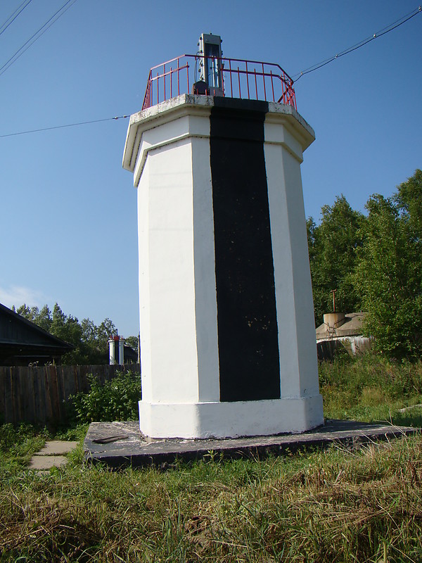 Amur / Nikolayevsk Range Front lighthouse
Author of the photo: [url=http://www.panoramio.com/user/1399742]Alexander Barkov[/url]
Keywords: Amur;Nikolayevsk-na-Amure;Far East;Russia