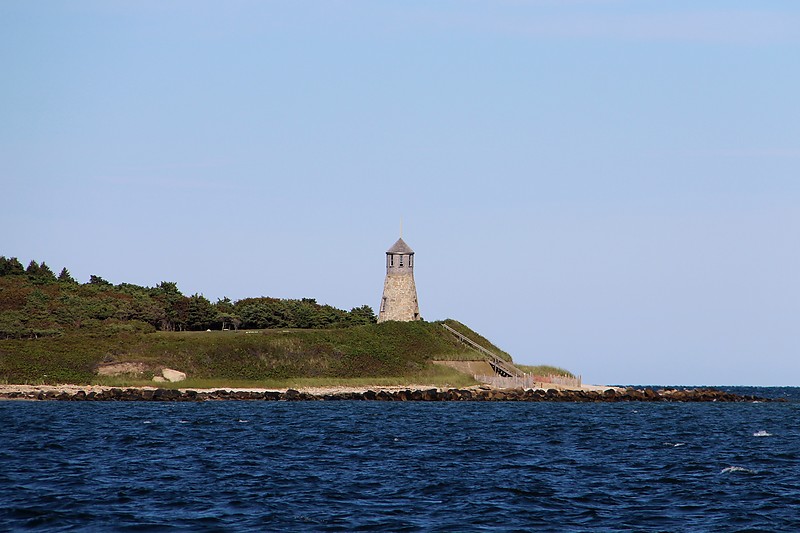 Massachusetts / Point Gammon lighthouse 
Author of the photo: [url=http://www.flickr.com/photos/21953562@N07/]C. Hanchey[/url]
Keywords: Massachusetts;Cape Cod;Atlantic ocean;United States
