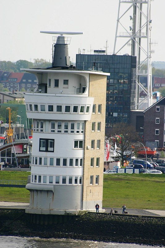 Cuxhaven Harbour Control tower
Permission granted by [url=http://forum.shipspotting.com/index.php?action=profile;u=26126]Captain Ted[/url]
[url=http://www.shipspotting.com/gallery/photo.php?lid=982556]Original photo[/url]
Keywords: Cuxhaven;Germany;North sea;Vessel Traffic Service