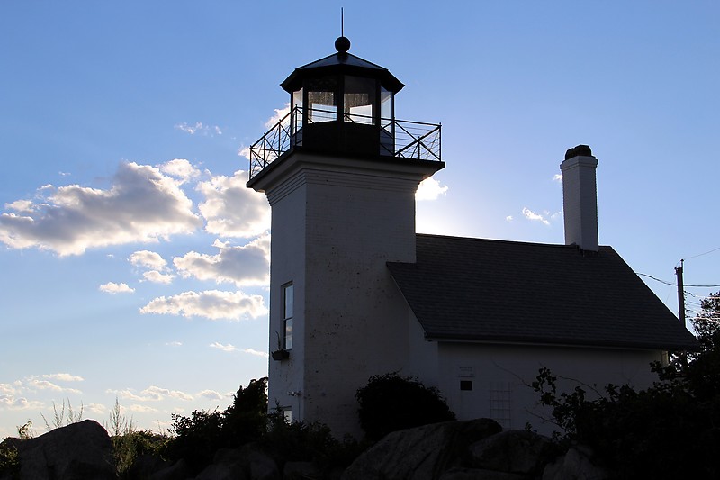Rhode island / Bristol Ferry lighthouse
Author of the photo: [url=http://www.flickr.com/photos/21953562@N07/]C. Hanchey[/url]
Keywords: United States;Rhode island;Atlantic ocean