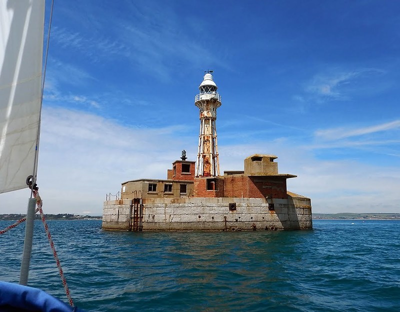 Dorset / Portland Harbor Breakwater A Head Lighthouse
Author of the photo: Grigory Shmerling

Keywords: Portland;English channel;United Kingdom;England