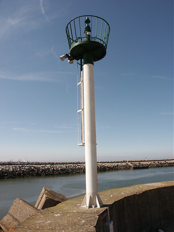 HAVRE-ANTIFER / Bassin De Caux - Jetée Est - Head light
Keywords: Le Havre;France;English channel