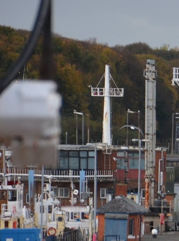 Queen Elizabeth II Dock Docking Signals 
Keywords: Liverpool;Irish sea;England;United Kingdom