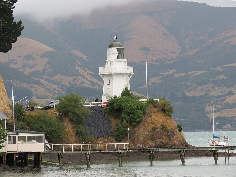 Akaroa Head Lighthouse
Author of the photo: [url=https://www.flickr.com/photos/21475135@N05/]Karl Agre[/url]
Keywords: New Zealand;Pacific ocean