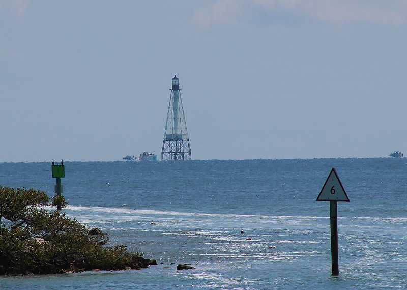 Florida / Alligator Reef lighthouse
Author of the photo: [url=https://www.flickr.com/photos/31291809@N05/]Will[/url]
Keywords: Key West;Florida;United States;Strait of Florida;Offshore