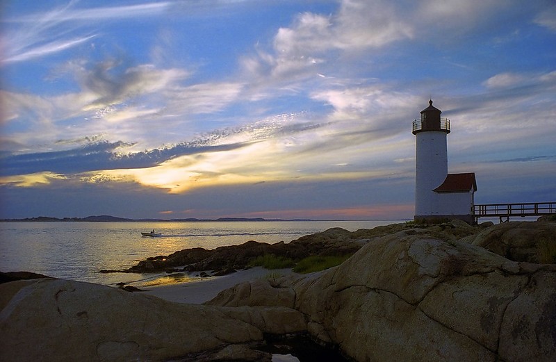 Massachusetts / Gloucester / Annisquam Harbor Lighthouse at sunset
Author of the photo: [url=https://jeremydentremont.smugmug.com/]nelights[/url]
Keywords: Massachusetts;Gloucester;Annisquam;Ipswich Bay;Atlantic ocean;Sunset