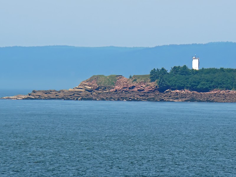 Nova Scotia / Apple River lighthouse
Author of the photo: [url=https://www.flickr.com/photos/archer10/] Dennis Jarvis[/url]
Keywords: Nova Scotia;Canada;Bay of Fundy