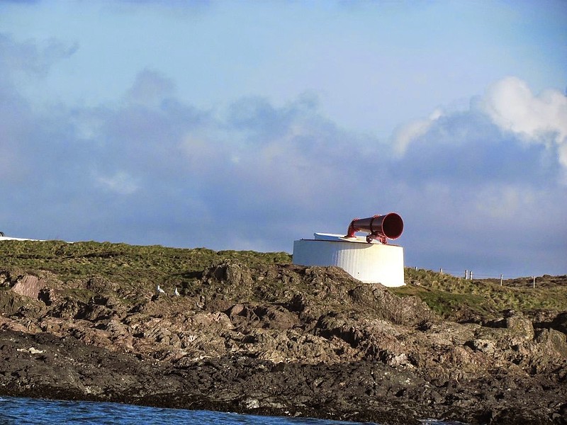 Isle of Man / Langness lighthouse - foghorn
Keywords: Isle of man;Irish sea;Siren