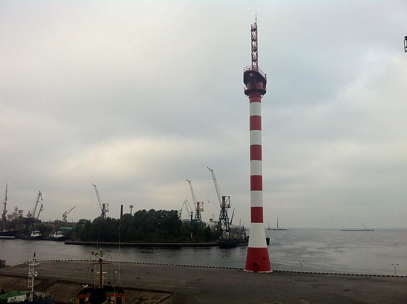 Saint-Petersburg / Korabel'nyy Kanal lighthouse
Photo by [url=https://twitter.com/RA1AMW]Vasily Matveev[/url]
Keywords: Russia;Neva river;Gulf of Finland;Saint-Petersburg;Vessel Traffic Service