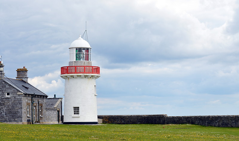 South Coast / Ballinacourty Point lighthouse
Author of the photo: [url=https://www.flickr.com/photos/42283697@N08/]Tom Kennedy[/url]
Keywords: Ireland;Dungarvan;Celtic sea