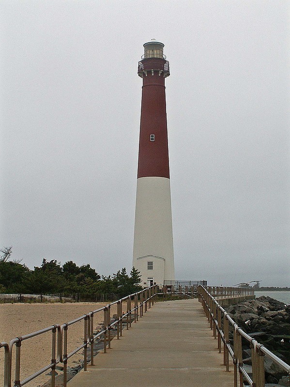 New Jersey / New York / Long Beach Island / Barnegat Lighthouse
Author of the photo: [url=https://www.flickr.com/photos/21475135@N05/]Karl Agre[/url]
Keywords: New Jersey;United States;Atlantic ocean;Barnegat