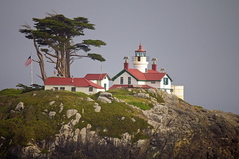 California / Battery Point lighthouse
AKA Crescent City
Author of the photo: [url=https://jeremydentremont.smugmug.com/]nelights[/url]
Keywords: California;Crescent City;Pacific ocean;United States