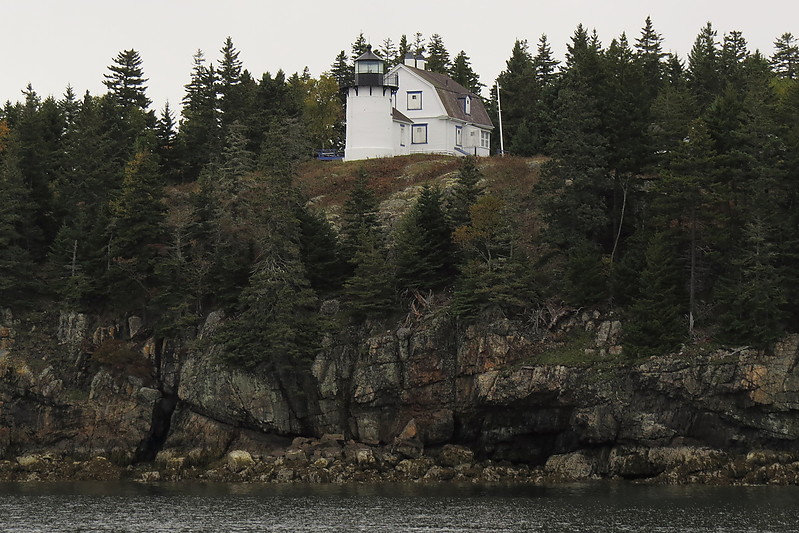 Maine /  Bear Island lighthouse
Author of the photo: [url=https://www.flickr.com/photos/larrymyhre/]Larry Myhre[/url]
Keywords: Maine;Atlantic ocean;United States