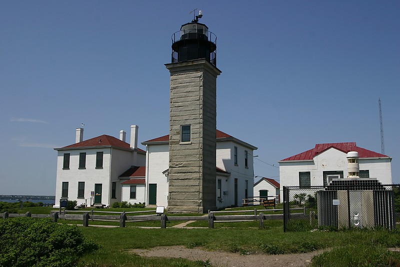 Rhode island / Beavertail lighthouse
Author of the photo: [url=https://www.flickr.com/photos/31291809@N05/]Will[/url]

Keywords: Rhode Island;United States;Atlantic ocean