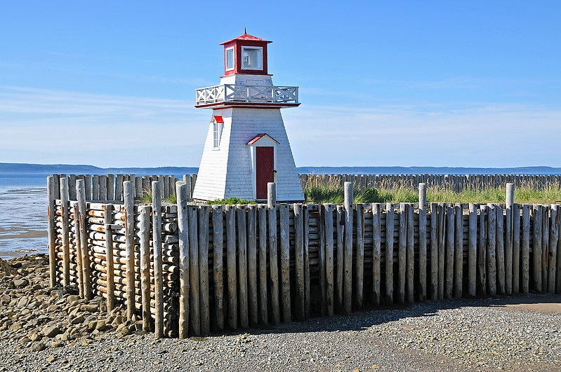 Nova Scotia / Belliveau Cove Lighthouse
Author of the photo: [url=https://www.flickr.com/photos/archer10/] Dennis Jarvis[/url]
Keywords: Nova Scotia;Canada;Bay of Fundy