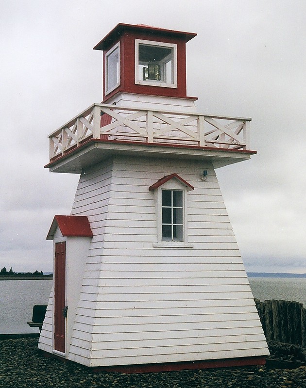 Nova Scotia / Belliveau Cove Lighthouse
Author of the photo: [url=https://www.flickr.com/photos/larrymyhre/]Larry Myhre[/url]

Keywords: Nova Scotia;Canada;Bay of Fundy