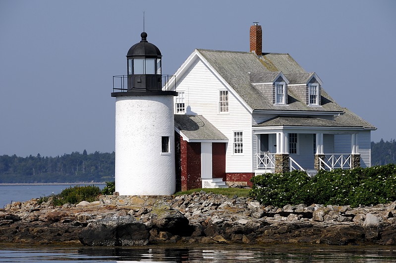 Maine / Blue Hill Bay lighthouse
Author of the photo:[url=https://www.flickr.com/photos/lighthouser/sets]Rick[/url]

Keywords: Maine;Atlantic ocean;United States