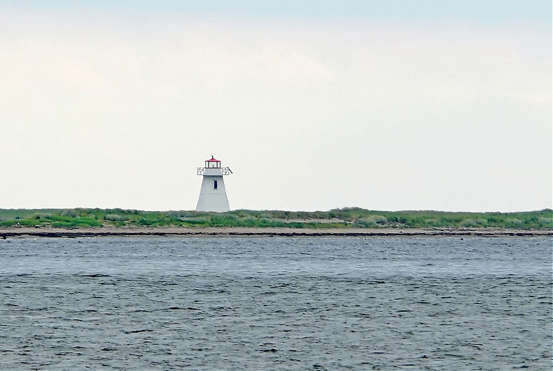 New Brunswick / Bouctouche Bar (Bouctouche Dune) lighthouse
Author of the photo: [url=https://www.flickr.com/photos/archer10/] Dennis Jarvis[/url]
Keywords: New Brunswick;Canada;Northumberland Strait