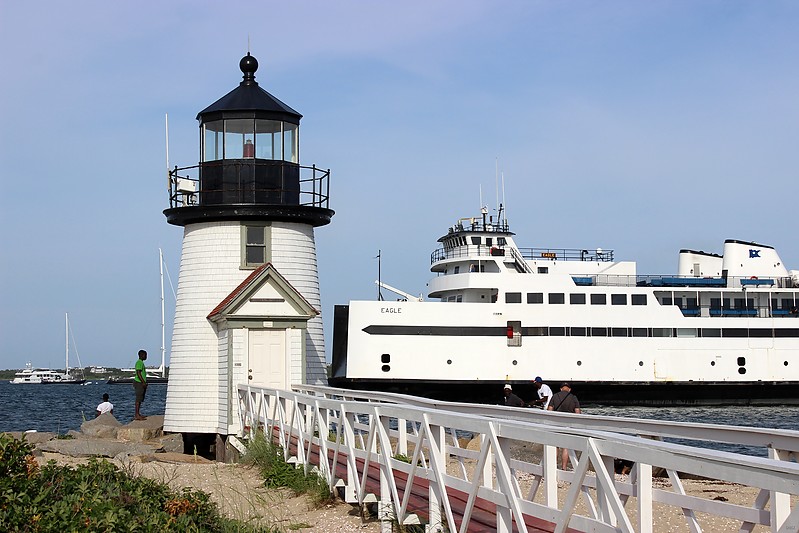 Massachusetts / Brant Point lighthouse
Author of the photo: [url=https://www.flickr.com/photos/31291809@N05/]Will[/url]
Keywords: United States;Massachusetts;Atlantic ocean;Nantucket