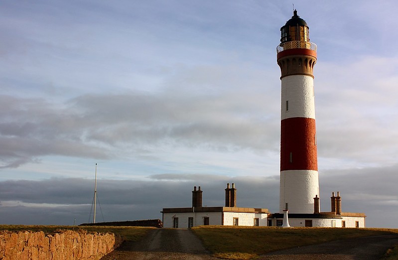 Boddam / Buchan Ness lighthouse
Author of the photo: [url=https://www.flickr.com/photos/34919326@N00/]Fin Wright[/url]

Keywords: Peterhead;Scotland;United Kingdom;North sea