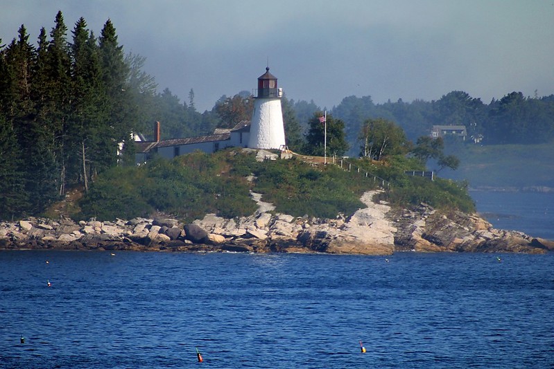 Maine / Burnt Island lighthouse
Author of the photo: [url=https://jeremydentremont.smugmug.com/]nelights[/url]

Keywords: Maine;United States;Atlantic ocean