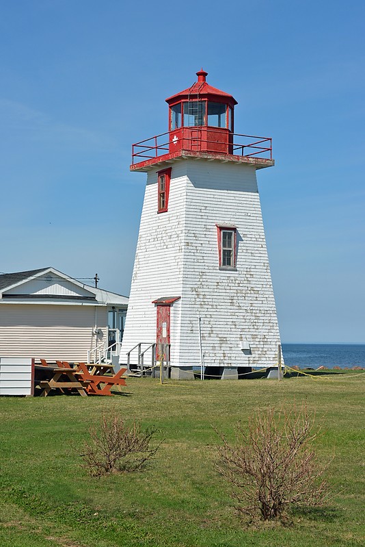 New Brunswick / Caissie Point Lighthouse
Author of the photo: [url=https://www.flickr.com/photos/8752845@N04/]Mark[/url]
Keywords: New Brunswick;Canada;Gulf of Saint Lawrence;Northumberland Strait