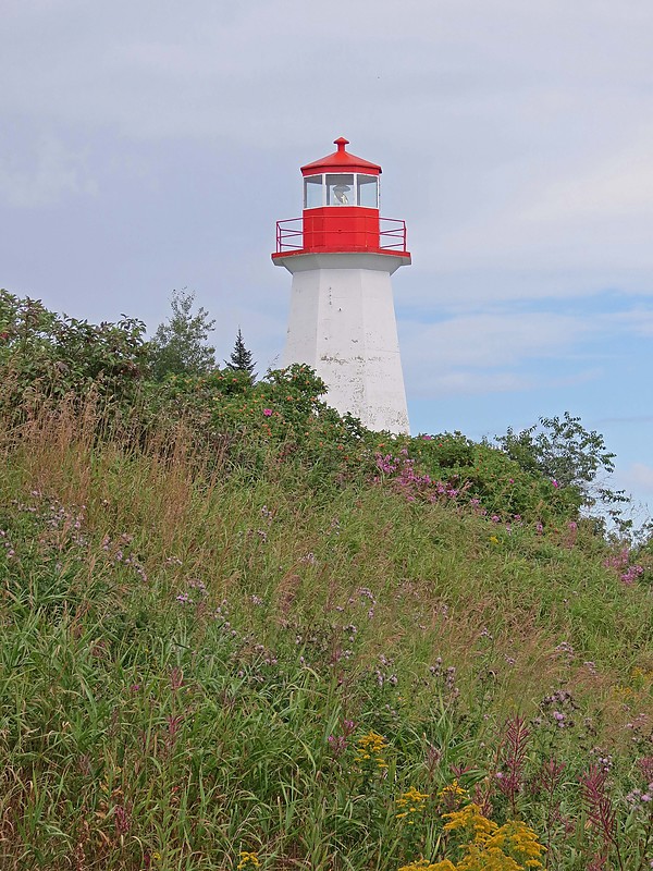 Quebec / Bon Desir lighthouse
Author of the photo: [url=https://www.flickr.com/photos/21475135@N05/]Karl Agre[/url]

Keywords: Quebec;Canada;Saint Lawrence river