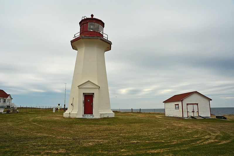 Quebec / Cap d' Espoir Lighthouse
Author of the photo: [url=https://www.flickr.com/photos/8752845@N04/]Mark[/url]
Keywords: Canada;Quebec;Gulf of Saint Lawrence