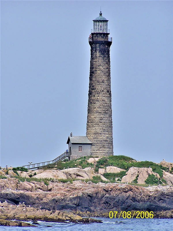 Massachusetts / Thacher Island North lighthouse
Author of the photo: [url=https://www.flickr.com/photos/bobindrums/]Robert English[/url]
Keywords: Massachusetts;Boston;United States;Atlantic ocean