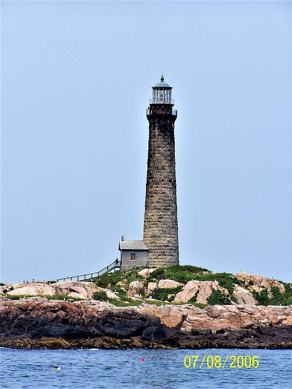 Massachusetts / Thacher Island North lighthouse
Author of the photo: [url=https://www.flickr.com/photos/bobindrums/]Robert English[/url]
Keywords: Massachusetts;Boston;United States;Atlantic ocean