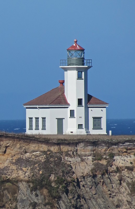 Oregon / Cape Arago lighthouse 
AKA Cape Gregory           
Author of the photo: [url=https://www.flickr.com/photos/21475135@N05/]Karl Agre[/url]
Keywords: Oregon;United States;Pacific ocean