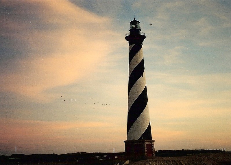 North Carolina / Cape Hatteras lighthouse
Author of the photo:[url=https://www.flickr.com/photos/lighthouser/sets]Rick[/url]
Keywords: Cape Hatteras;North Carolina;United States;Atlantic ocean