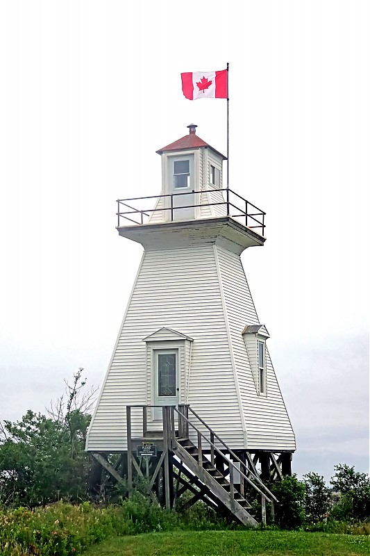 New Brunswick / Cape Tormentine Outer Wharf Range Rear Lighthouse
Author of the photo: [url=https://www.flickr.com/photos/archer10/]Dennis Jarvis[/url]
Keywords: New Brunswick;Tormentine;Canada;Northumberland Strait