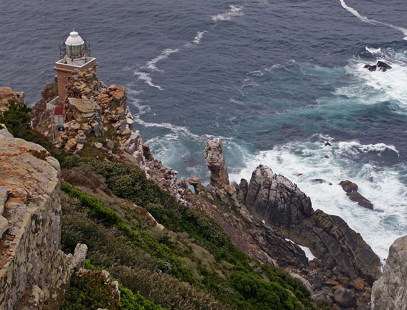 Cape Peninsula / New Cape Point lighthouse
Author of the photo: [url=https://www.flickr.com/photos/21475135@N05/]Karl Agre[/url]
Keywords: Cape Point;South Africa;Atlantic ocean