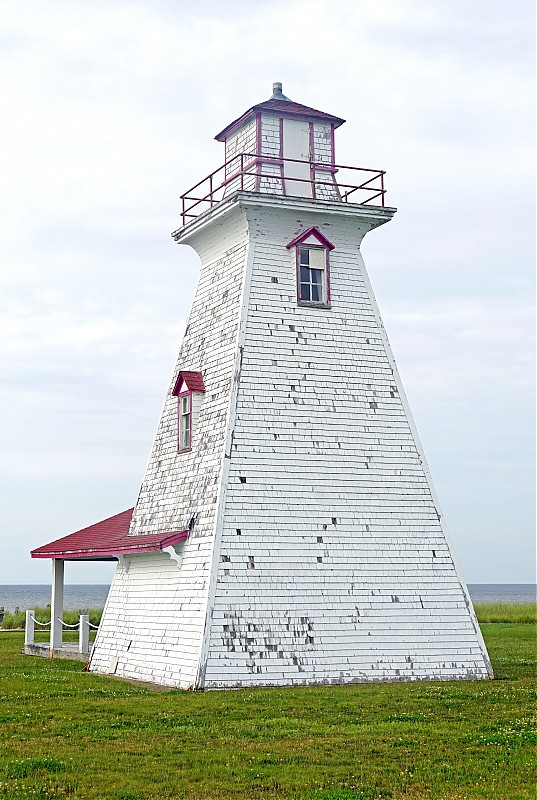 New Brunswick / Caraquet Range Rear Lighthouse
Author of the photo: [url=https://www.flickr.com/photos/archer10/]Dennis Jarvis[/url]
Keywords: Caraquet;New Brunswick;Canada;Chaleur Bay