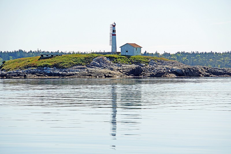 Nova Scotia / Carter Island lighthouse
Author of the photo: [url=https://www.flickr.com/photos/archer10/]Dennis Jarvis[/url]
Keywords: Nova Scotia;Canada;Atlantic ocean
