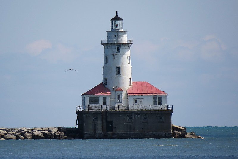 Illinois / Lake Michigan / Chicago Harbor lighthouse
Author of the photo: [url=https://www.flickr.com/photos/larrymyhre/]Larry Myhre[/url]

Keywords: United States;Illinois;Chicago;Lake Michigan