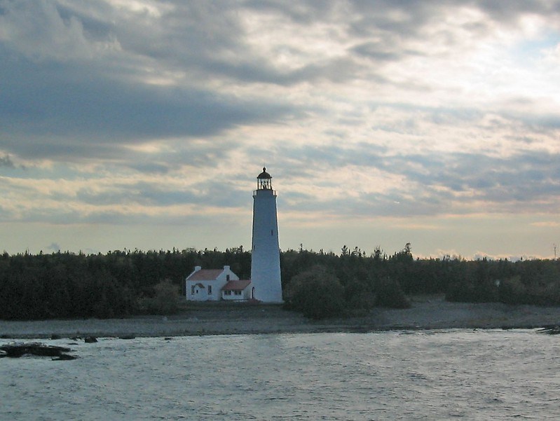 Lake Huron / Cove Island lighthouse
Photo source:[url=http://lighthousesrus.org/index.htm]www.lighthousesRus.org[/url]
Keywords: Lake Huron;Canada;Ontario