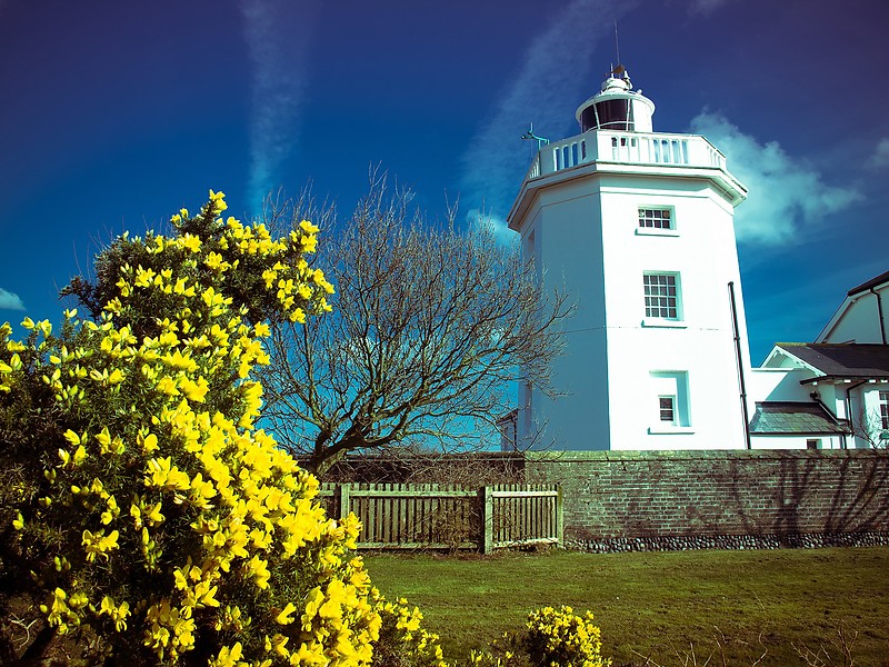 Cromer lighthouse
Author of the photo: [url=https://www.flickr.com/photos/34919326@N00/]Fin Wright[/url]

Keywords: North Sea;England;United Kingdom;Cromer