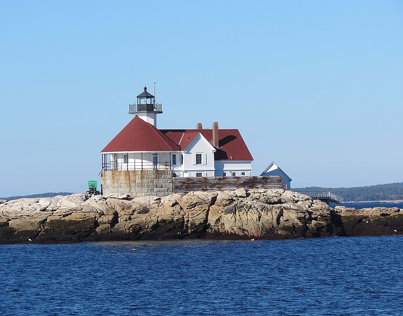 Maine / The Cuckolds lighthouse
Author of the photo: [url=https://www.flickr.com/photos/21475135@N05/]Karl Agre[/url]

Keywords: Maine;United States;Atlantic ocean